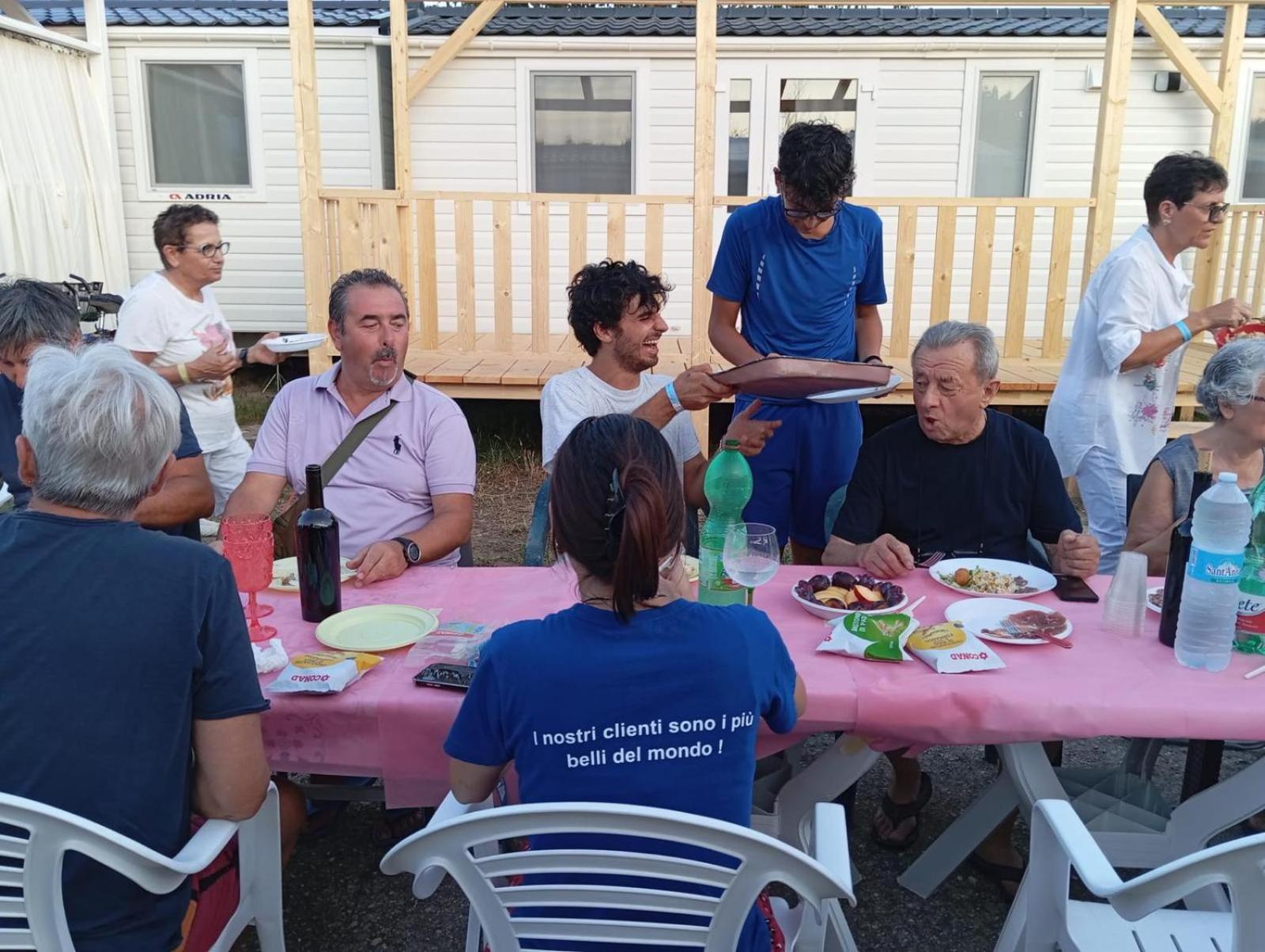 Camping Village Lido Di Classe Bagian luar foto