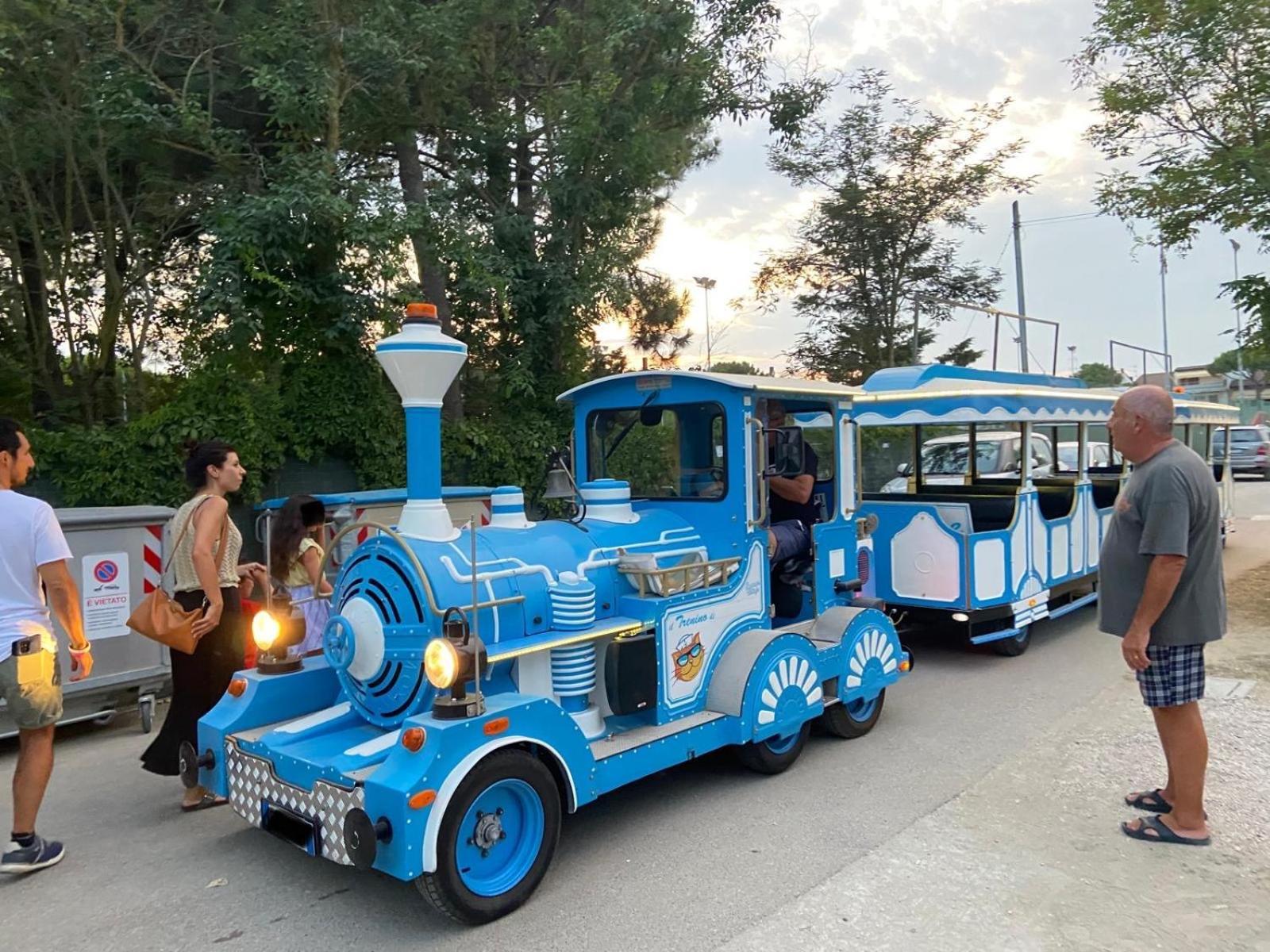 Camping Village Lido Di Classe Bagian luar foto